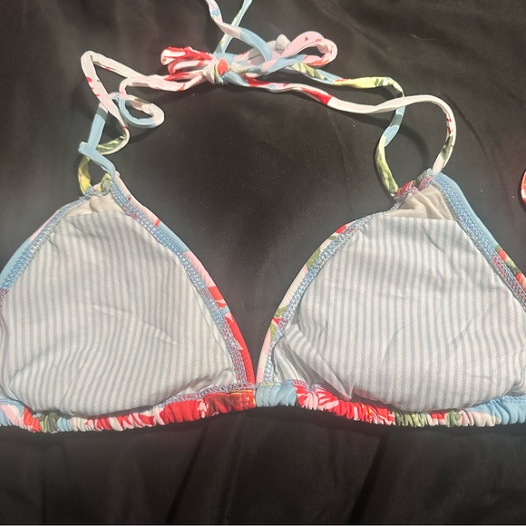 ❤️ $10 Flash Sale Bikini Tops Bundle of 3 - Picture 3 of 8